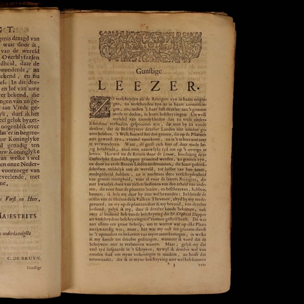 REIZEN Van Cornelis de Bruyn, Door de vermaardste Deelen van KLEIN ASIA De Eylanden Scio, Rhodus, Cyprus, Metelino, Stanchio, &c..., Cornelis de Bruyn, 1698, Delft, Henrik van Krooneveld, 398 sayfa, 23x34 cm...