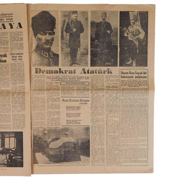 Mustafa Kemal Atatürk´ün naaşının Anıtkabir´e naklini konu alan ZAFER gazetesinin Atatürk ilâvesi, 8 sayfa, 43x58 cm...