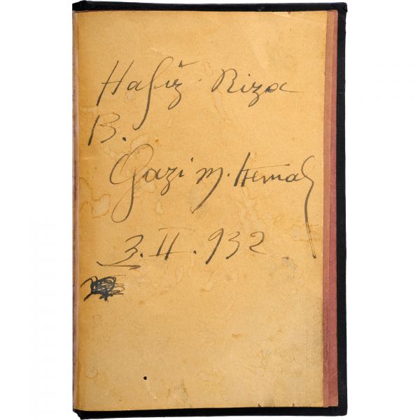 Mustafa Kemal Atatürk'ten Sultan Selim Camii müezzinlerinden Hafız Ali Rıza Sağman'a ithaflı ve imzalı Kur'an-ı Kerim Tercümesi, 14x20 cm...