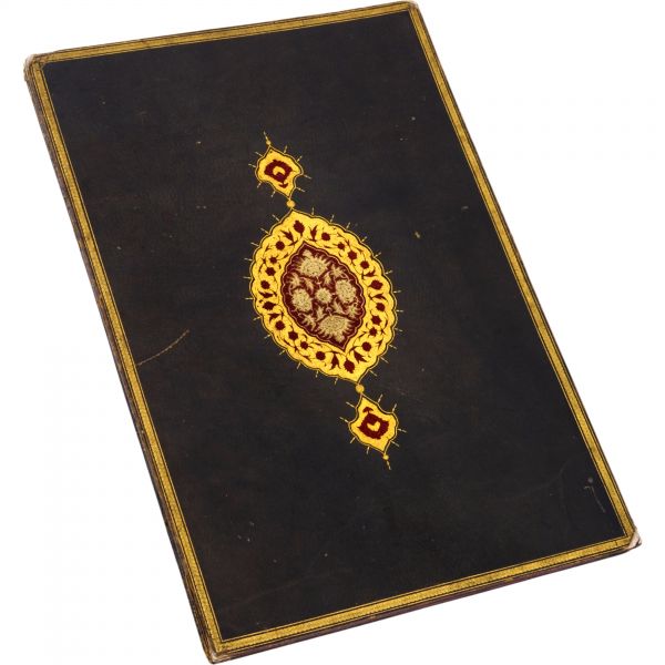 17. yüzyıl muhakkak, sülüs-nesih murakka, dönemine ait cildinde ve tezhibiyle, 6 adet müstakil kıta, 200x29 cm...