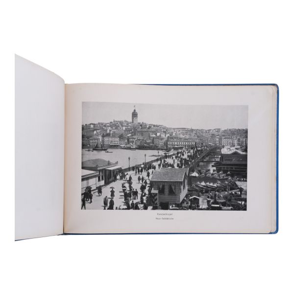 Kapağında Sarayburnu manzarasına yer verilen LEVANTE-ERINNERUNGEN, İstanbul, İzmir, Yunanistan, Cezayir ve Tunus fotoğrafları, 38 sayfa, 29x20 cm...