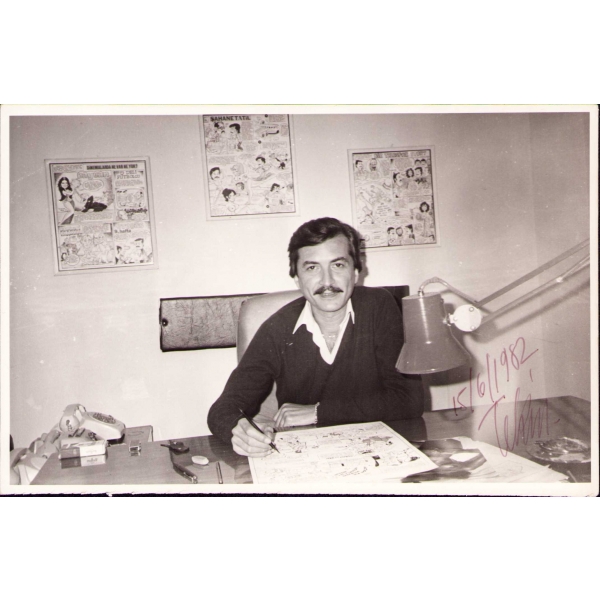 Tekin Aral'dan İmzalı Fotoğraf, 1982 tarihli, 19x13 cm