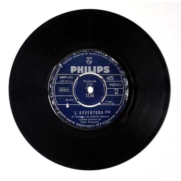 PAUL MAURIAT - Love Theme From 